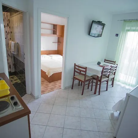 Apartments Mediterano Apartment *